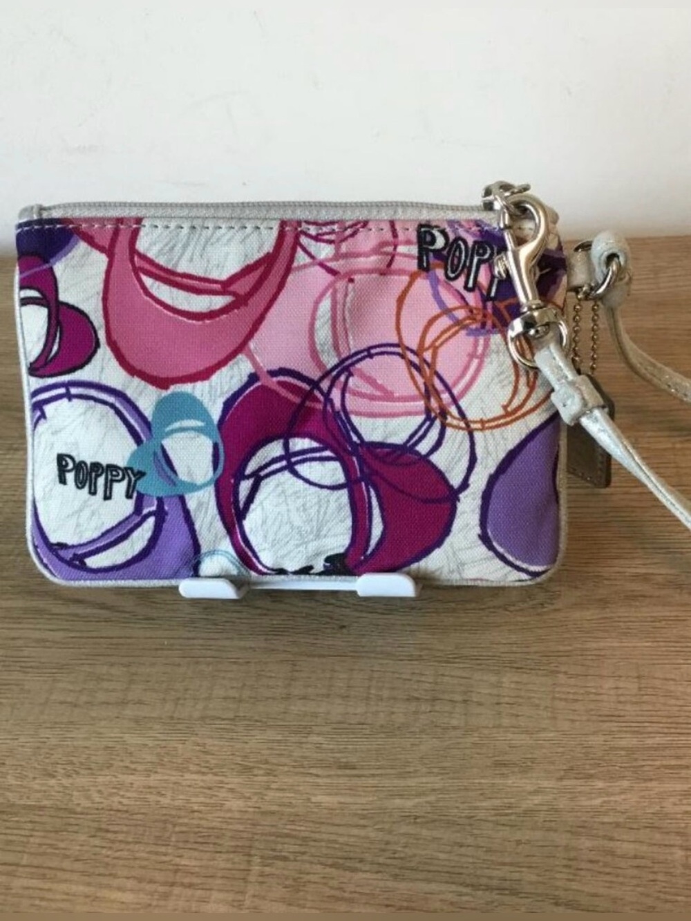 Coach Poppy Wristlet Graffiti Canvas Design, Multicolored w/ Hang Tag - EUC - Picture 2 of 5